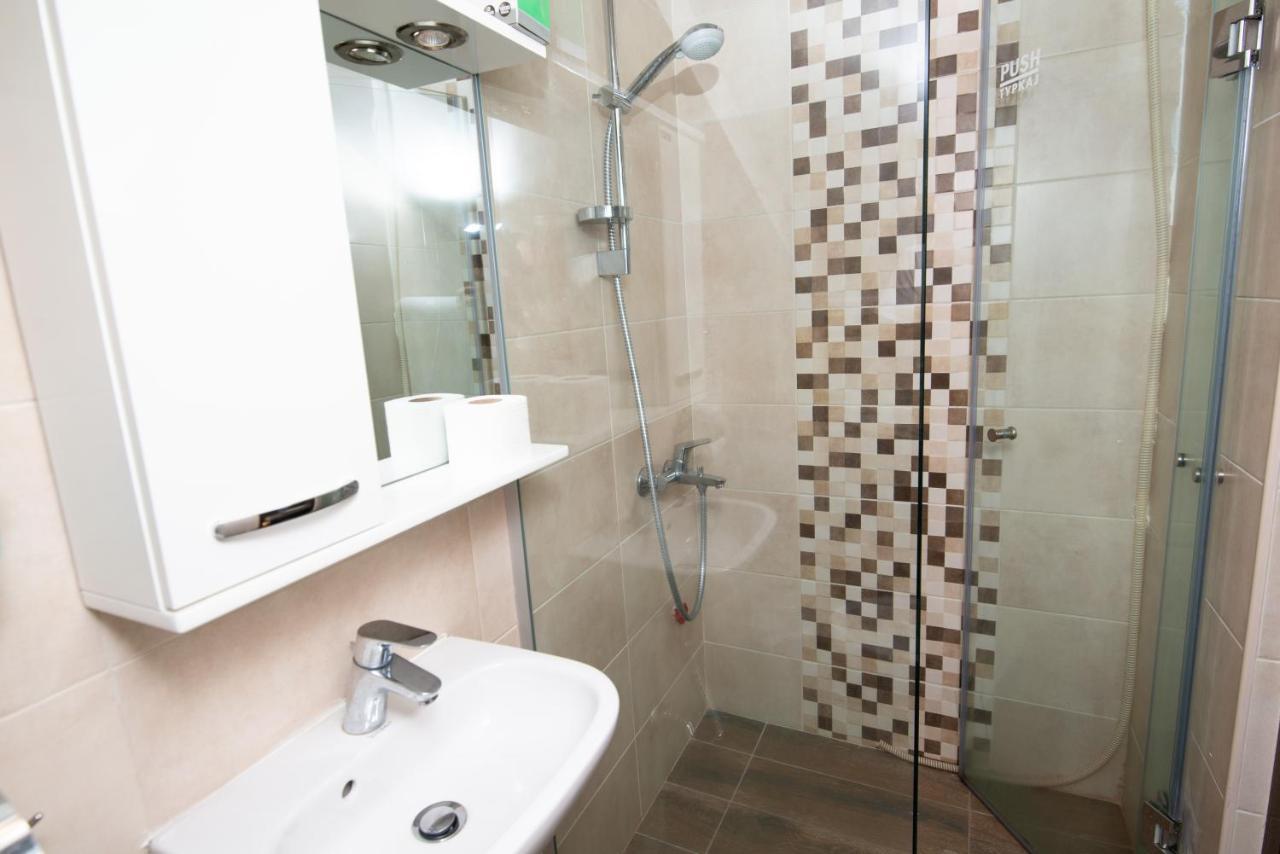 Stone Bridge Apartments ビトラ エクステリア 写真